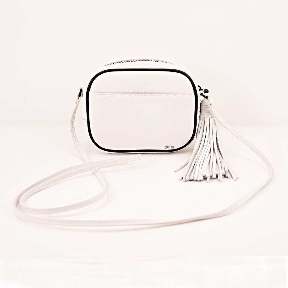 Saint Laurent Monogram Blogger Tassel Leather Bag - Picture 3 of 8